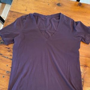 Lululemon t shirt